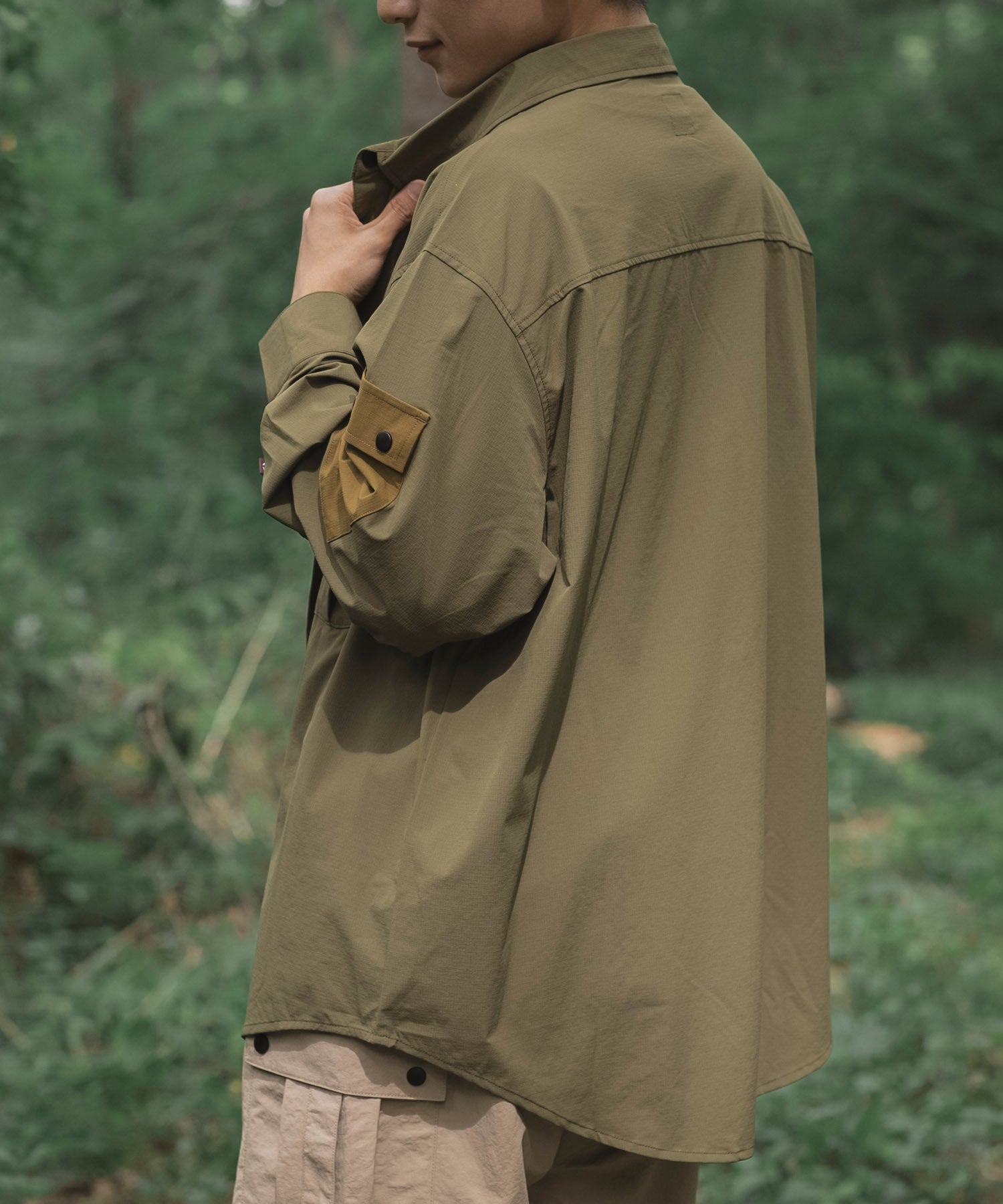 【outdoorsale20％OFF 8.1-8.31絶賛開催】Anti-static pocket shirt