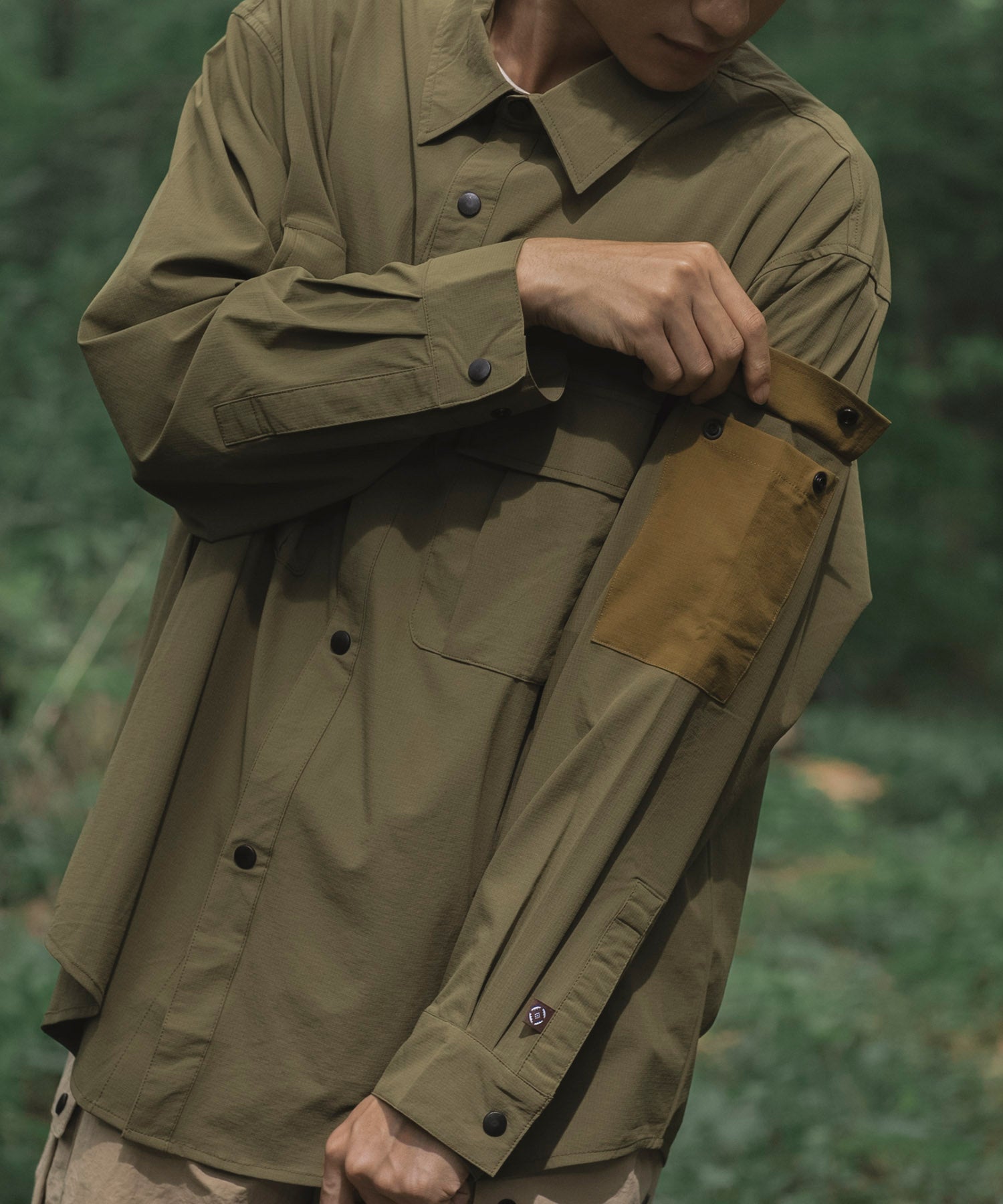 【outdoorsale20％OFF 8.1-8.31絶賛開催】Anti-static pocket shirt