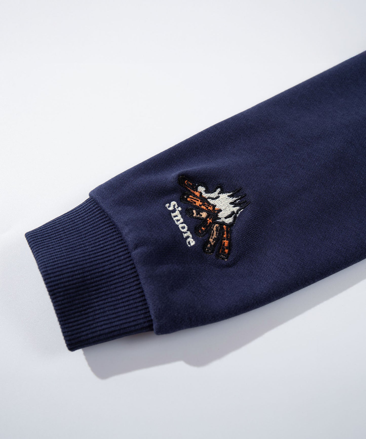 S'more  Campfire Treat Embroidery Sweat キャンプファイヤートリート刺繍スウェット KIDS