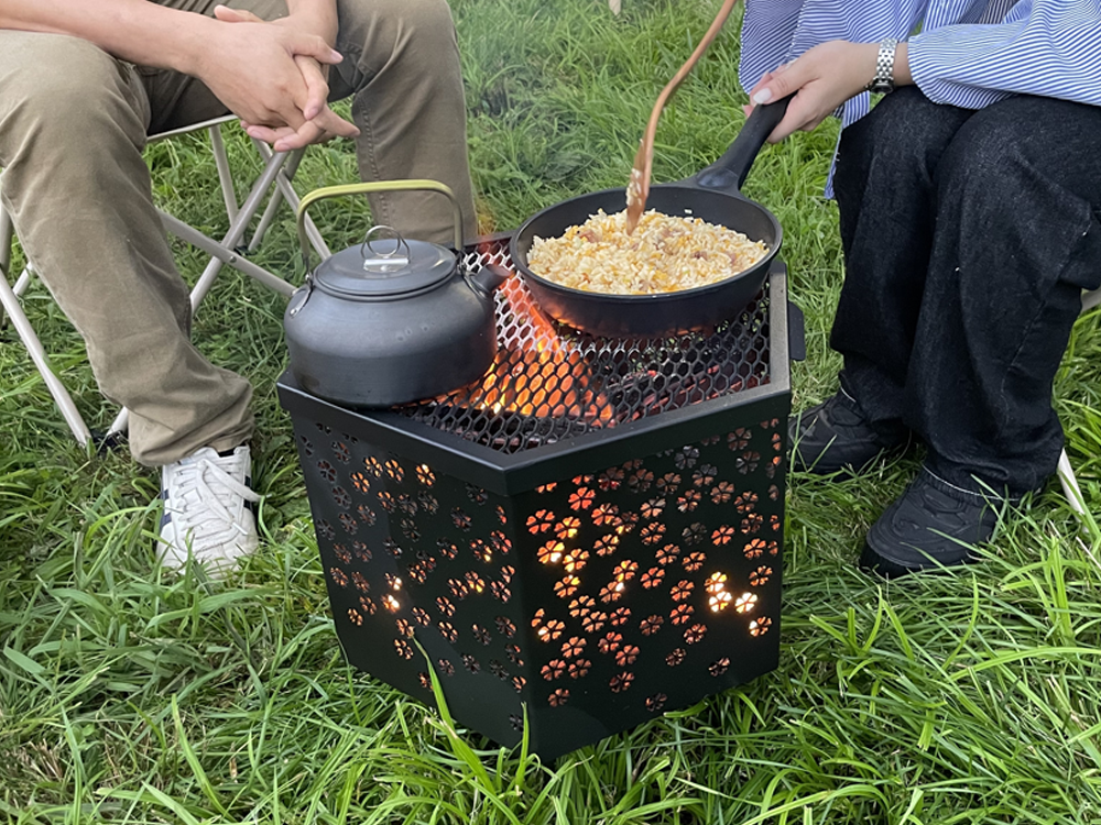 S,more(スモア) 焚き火台 Mサイズ 五徳、収納ケース付き S,more 焚き火台 Mサイズ 五徳、収納ケース付き スモア スモア