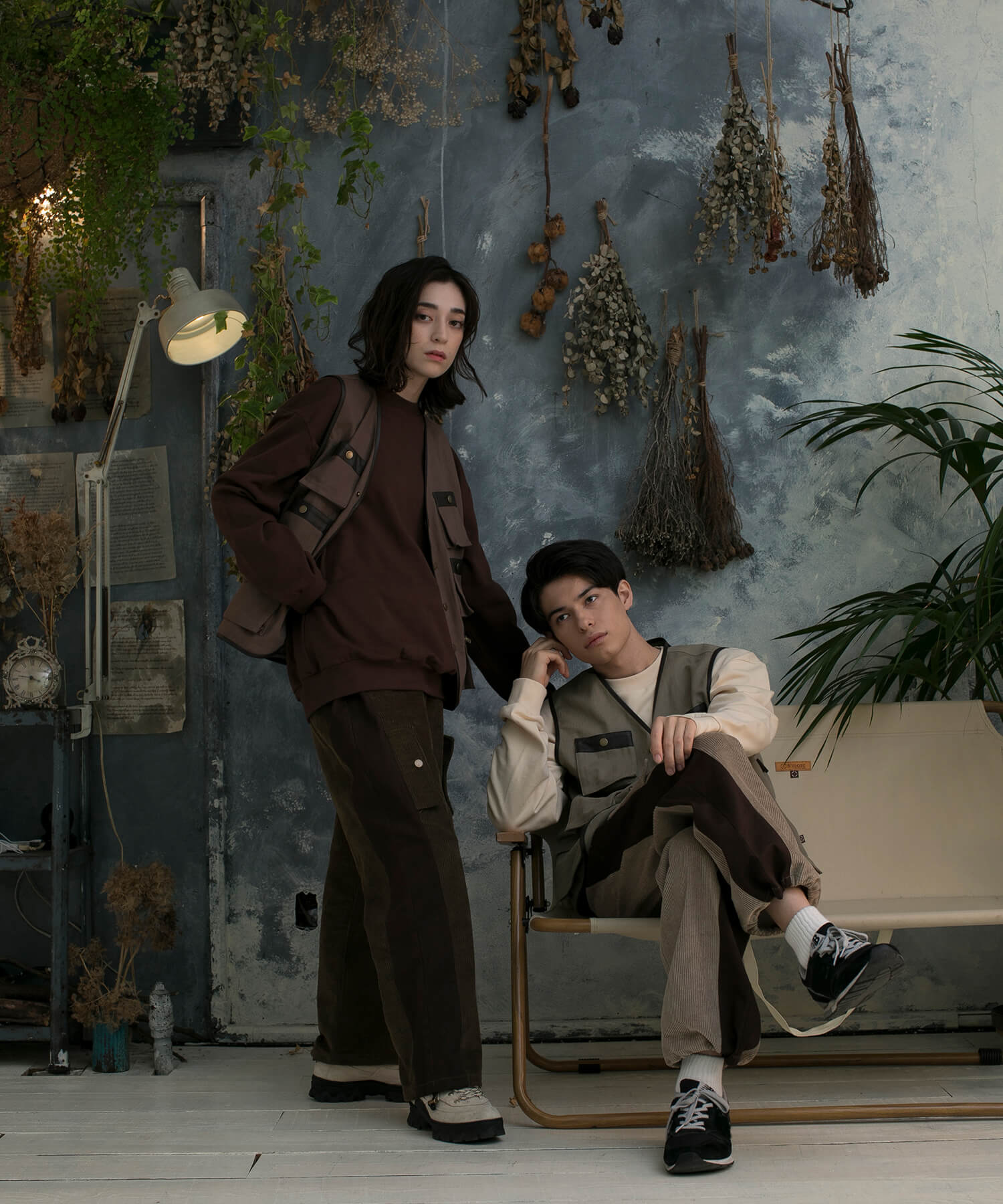 【春応援第二弾 50％OFF　開催期間:3/1～4/3】W POCKETS CORDUROY LINE PANTS