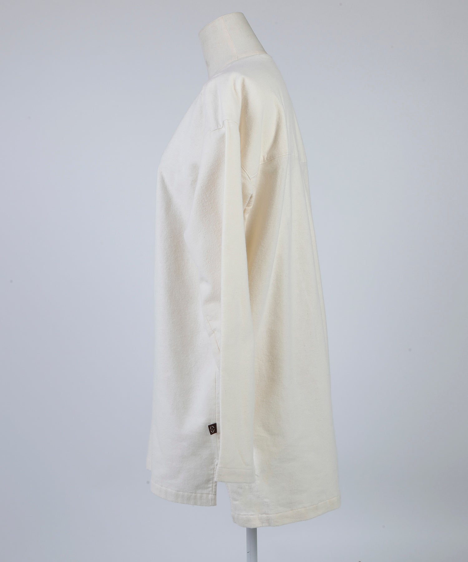 【春応援第二弾 50％OFF　開催期間:3/1～4/3】V NECK SLEEPING SHIRTS