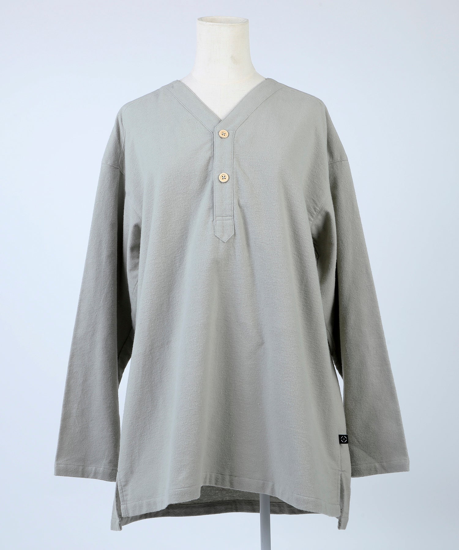 【春応援第二弾 50％OFF　開催期間:3/1～4/3】V NECK SLEEPING SHIRTS