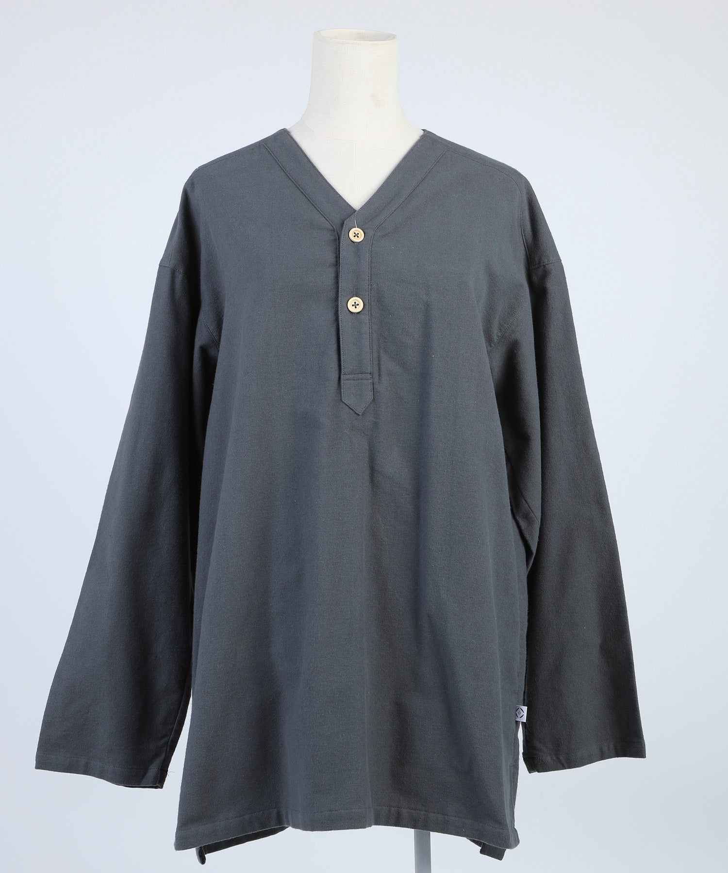 【春応援第二弾 50％OFF　開催期間:3/1～4/3】V NECK SLEEPING SHIRTS