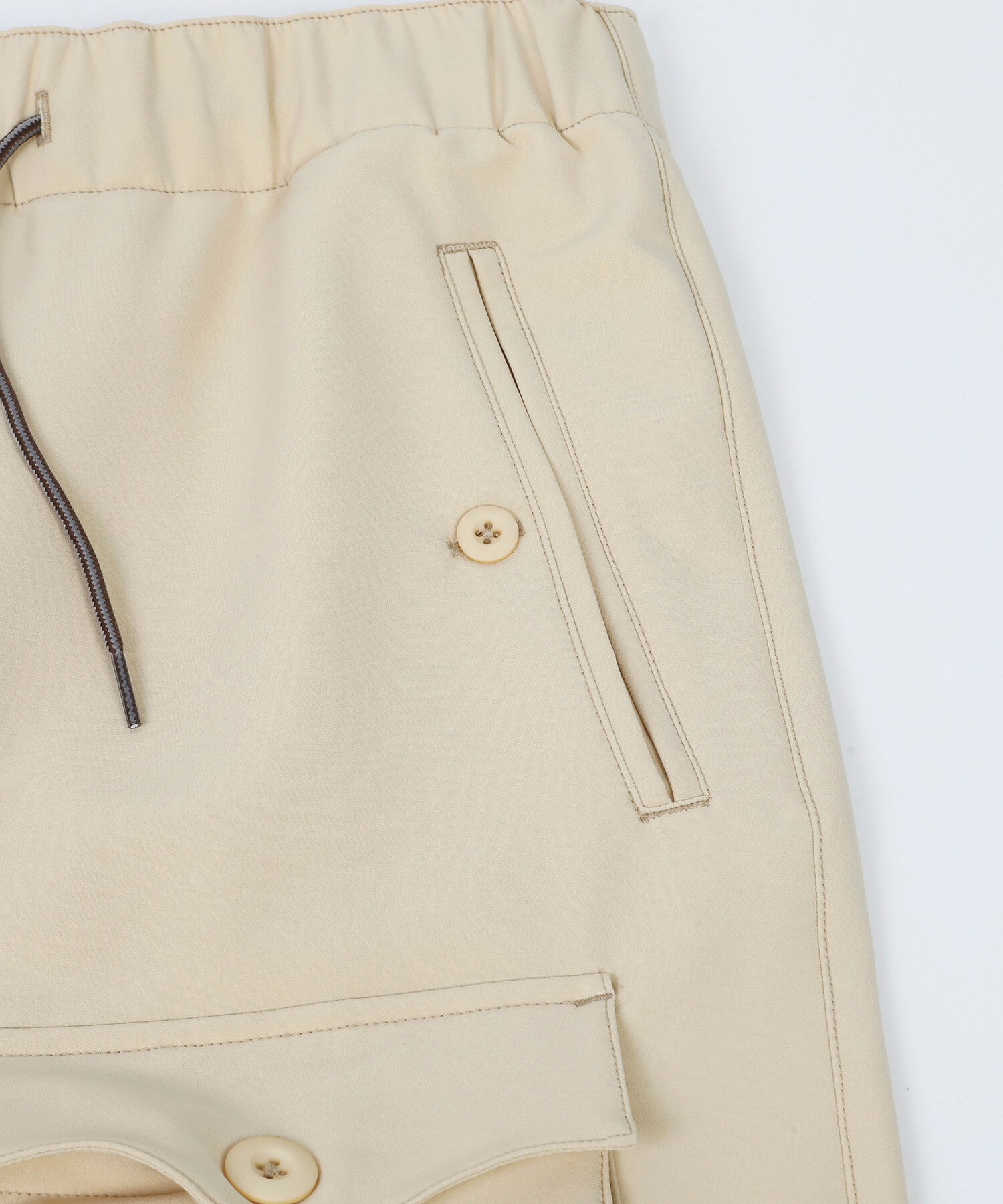 【春応援第二弾 50％OFF　開催期間:3/1～4/3】WATER REPELLING STRETCH PARACHUTE PANTS